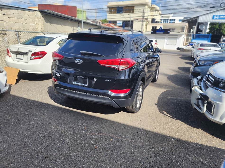 Hyundai Tucson SE 2016