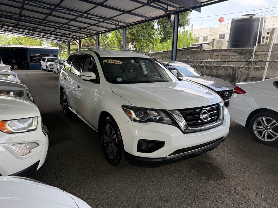 Nissan Pathfinder SV 2020