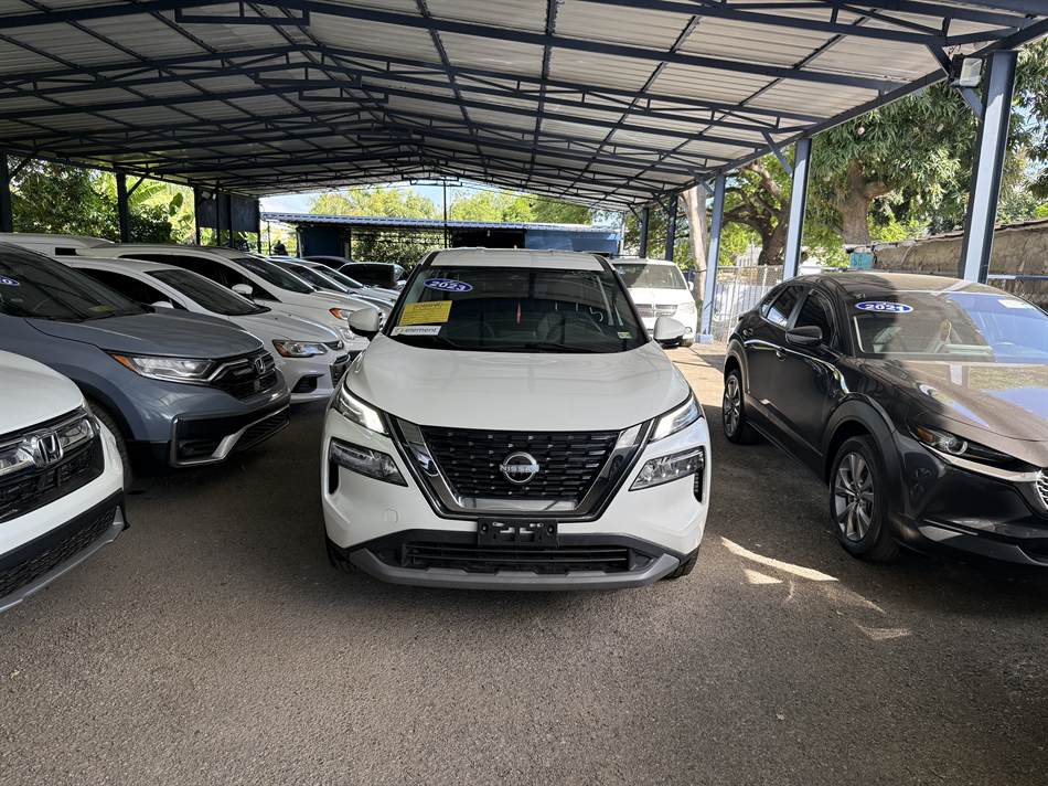 Nissan Rogue SV 2023