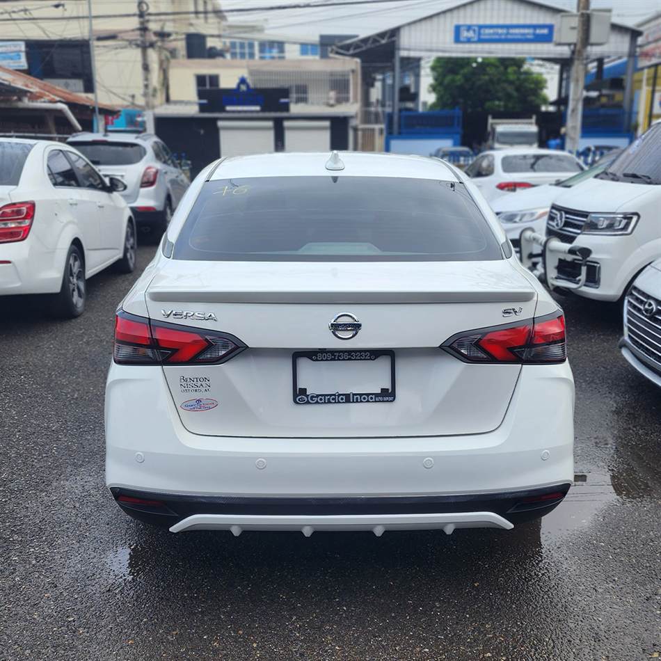 Nissan Versa SV 2020