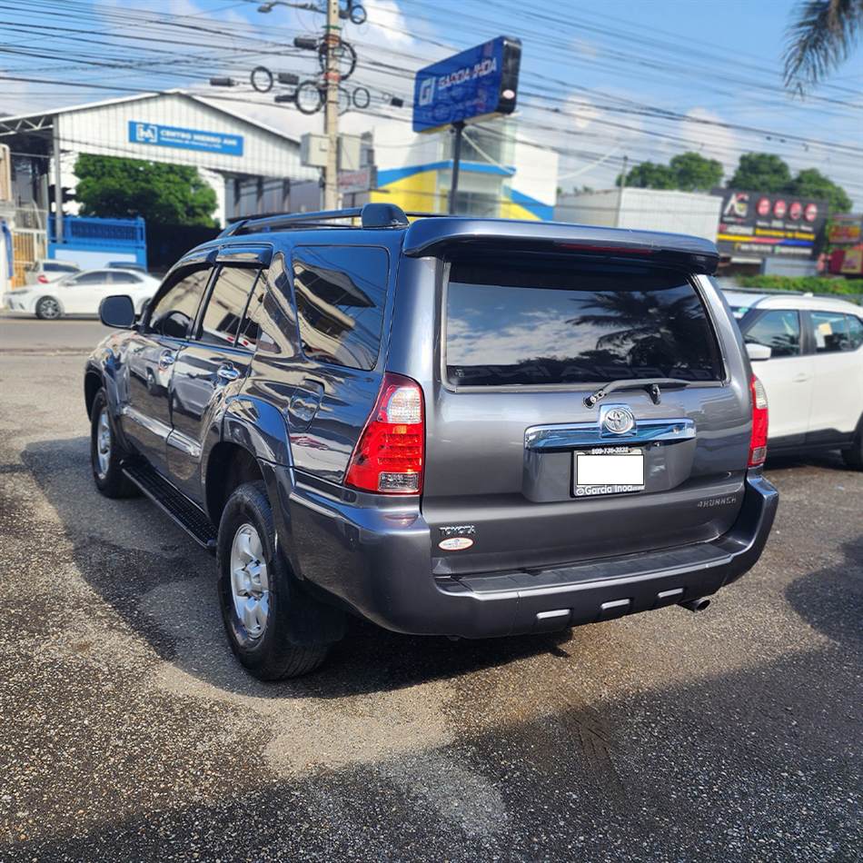 Toyota 4 Runner SR5 2006