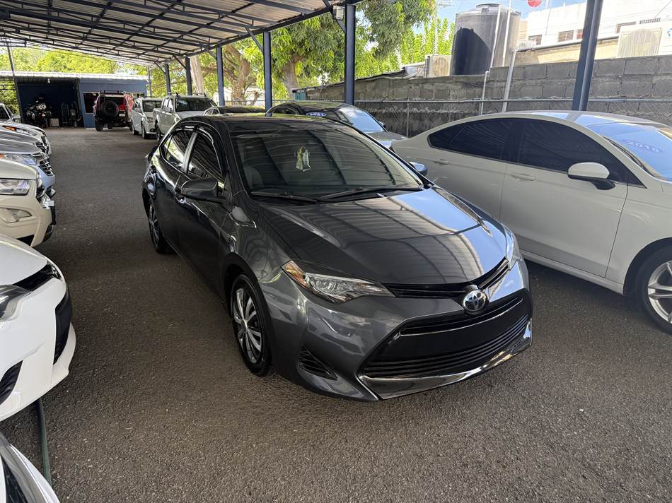Toyota Corolla LE 2018