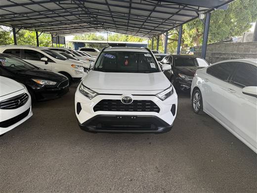 Toyota RAV4 XLE 2023 en venta en García Inoa